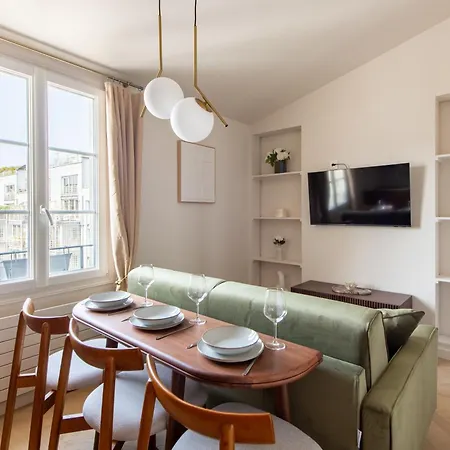 Designer One-bed - Marais - Free Parking *