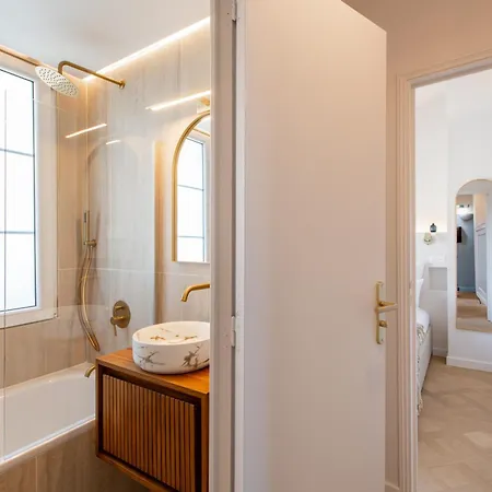 Designer One-bed - Marais - Free Parking Apartman