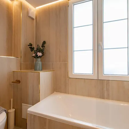 Designer One-bed - Marais - Free Parking Apartman