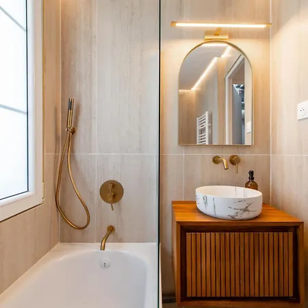 Designer One-bed - Marais - Free Parking Appartement Paris