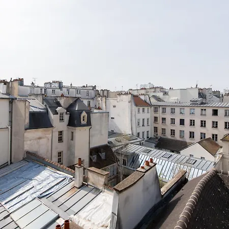 Designer One-bed - Marais - Free Parking *